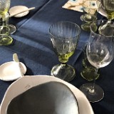 Teller, glasiert und bucchero